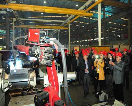 Uspešno je bila zasedena Generalna skupščina združenja Kitajske industrije težkih strojev1.jpg The General Assembly of China Heavy Machinery Industry Association was successfully held1.jpg