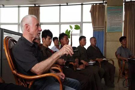 Nemški strokovnjaki izvajajo teoretično in praktično usposabljanje za varilce naše družbe German experts conduct theoretical and practical training for our company’s welders.jpg