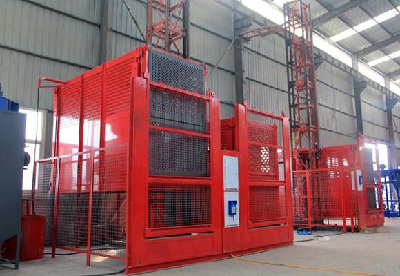 Gradbena dvigala serije SC