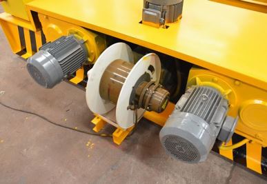 Kabel za boben z napajalnim vozičkom